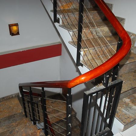 Volga Hotel Hue Buitenkant foto
