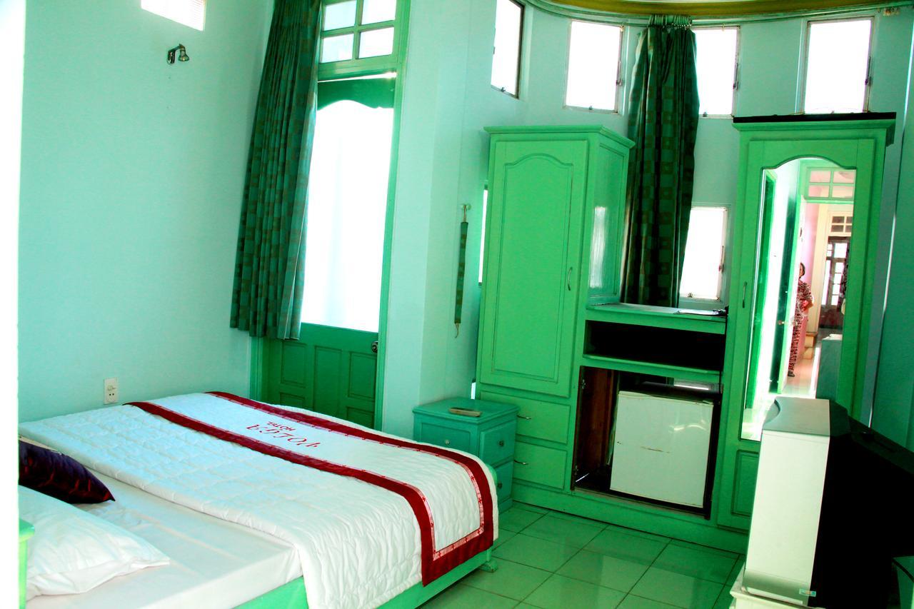 Volga Hotel Hue Buitenkant foto
