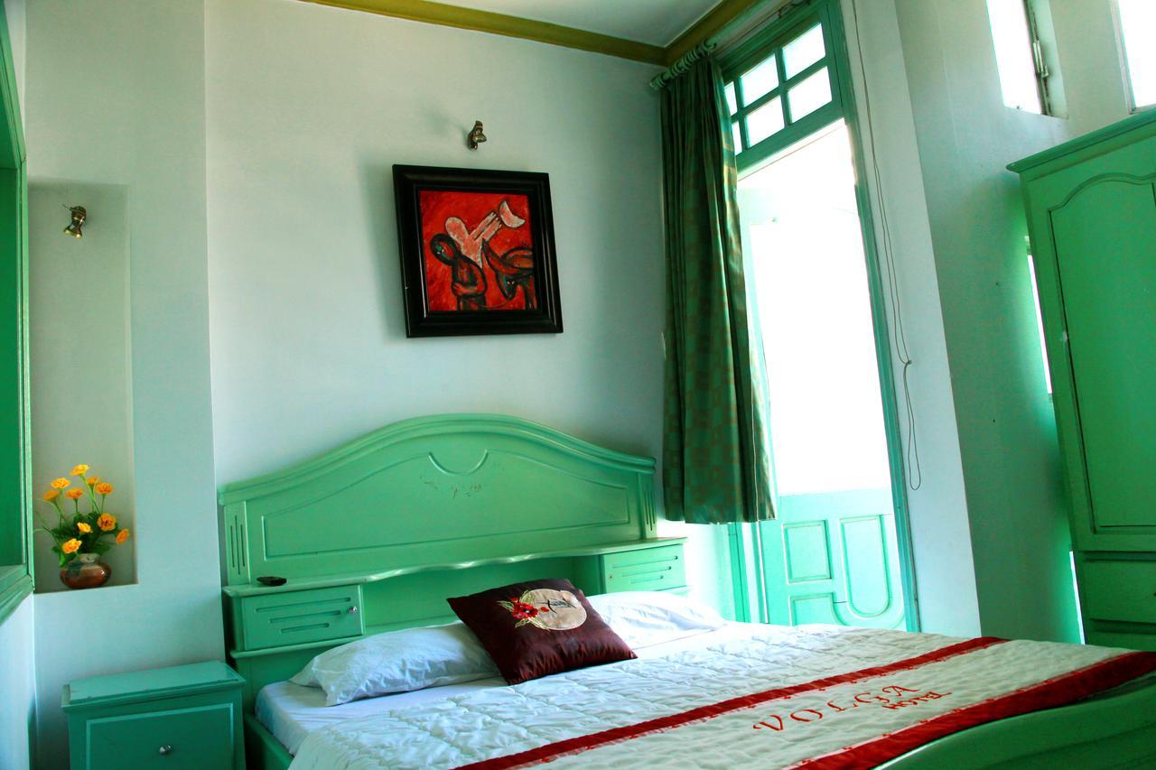 Volga Hotel Hue Buitenkant foto