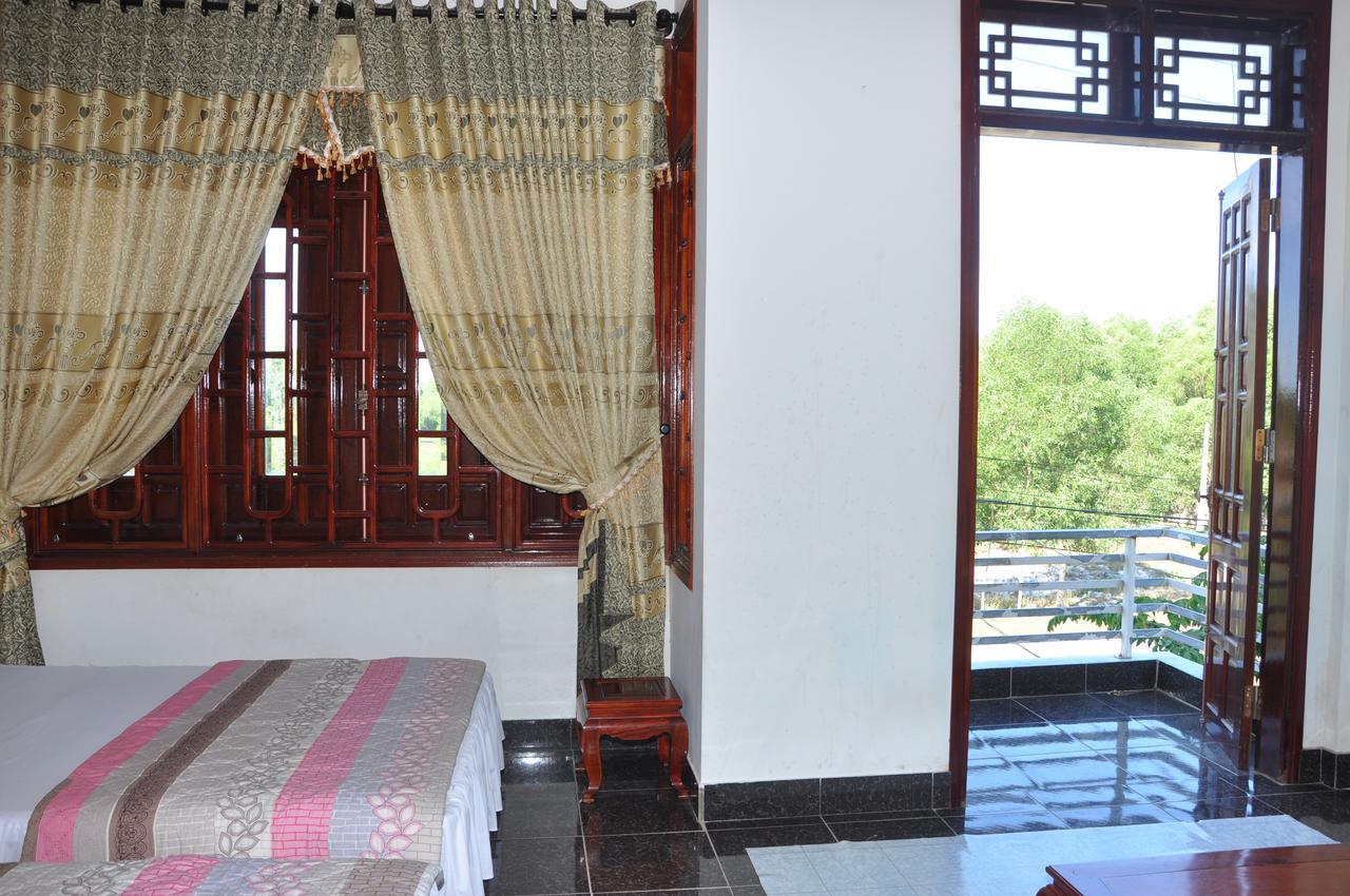 Volga Hotel Hue Buitenkant foto
